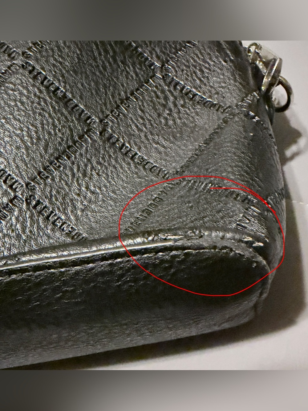 Steve Madden Faux Leather Crossbody Bag in Black with Silver Chain - Picture 14 of 16